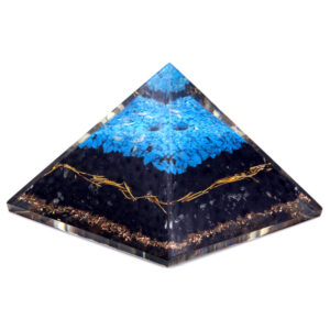 Orgonite Pyramid - Turqoise and Black Tourmaline - 70 mm (Orgn-17)