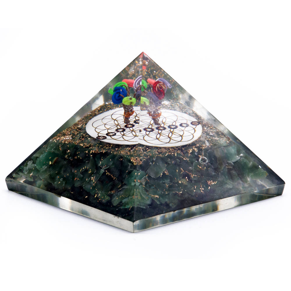 Orgonite Pyramid - Green Acewnturine nd Flower of Life - 70 mm  (Orgn-18)