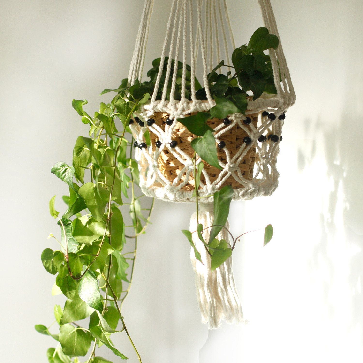 Macrame Pot Holder - Lrg Single Beaded  (MacP-03)