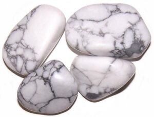 Pack of 24 L Tumble Stone - Howlite
